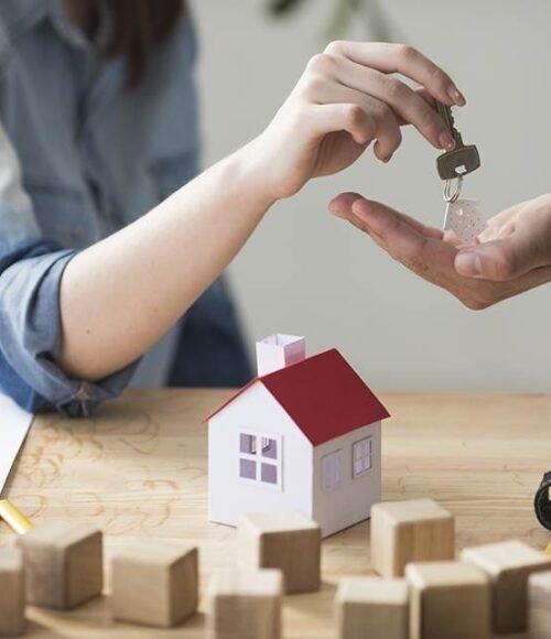 Exploring the Intersection of Real Estate and Financial Services: How They Work Together
